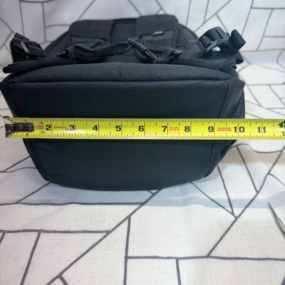Thule‎ Accent Backpack 23L Black Laptop Tablet SafeZone Plante Moran Logo NEW